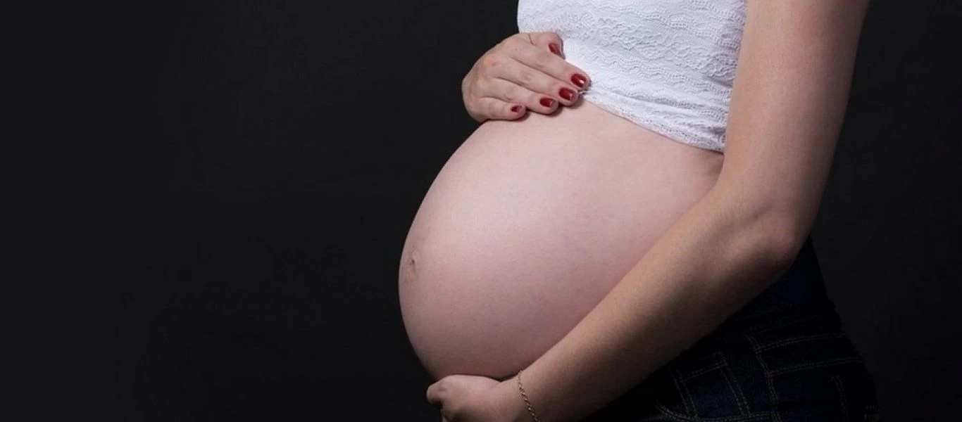 Εγκυμοσύνη: Το κάπνισμα αυξάνει σημαντικά τον κίνδυνο χρόνιας οφθαλμολογικής πάθησης στα βρέφη